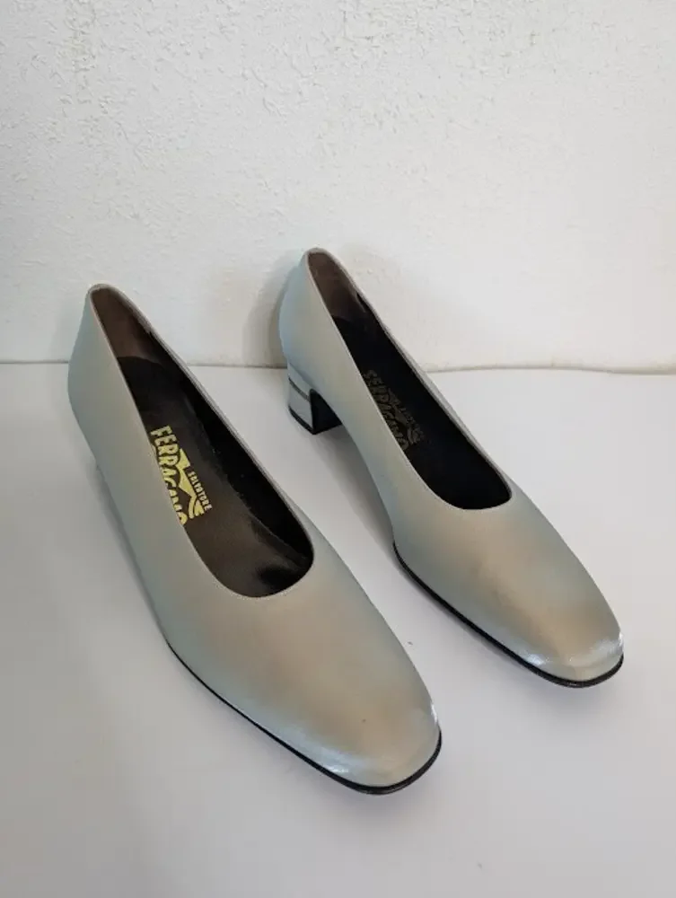 Salvatore Ferragamo Nella Neoprene Nylon Pumps Blue Green Metallic Size 10 Work